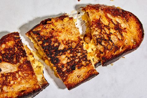 Miso Grilled Cheese, Pan Kawaii, Onion Grilled Cheese, Toasted Sandwiches, Cheese Queso, Miso Butter, Caramelised Onion, Grilled Roast, Pan Kitchen