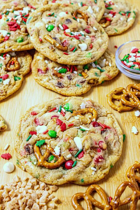 Santa’s Favorite Cookies: Christmas Kitchen Sink Cookies Santas Favorite Cookie, Santa Trash Cookies, Trash Cookies, Sink Cookies, Kitchen Sink Cookies, Pretzel Cookies, Caramel Bits, Crispy Cookies, Christmas Sprinkles