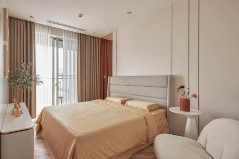 An Apartment Integrates Scandinavian And Korean Interior Design Pink Earth Tones, Korean Interior, Korean Bedroom Ideas, Korean Interior Design, Korean Bedroom, Pink Earth, Rose House, Cute Furniture, Makeover Bedroom