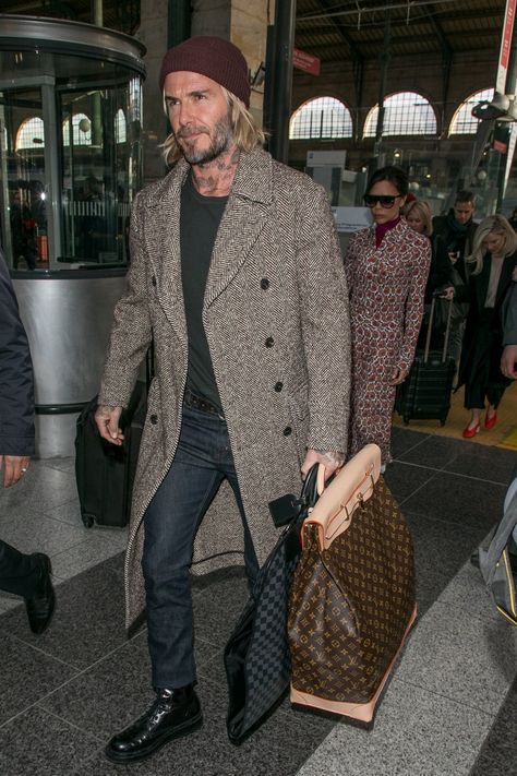 David Beckham Outfit, David Beckham Style Outfits, David Beckham Suit, David Beckham Style, Beckham Style, Style Evolution, Classy Men, How To Wear Scarves, David Beckham