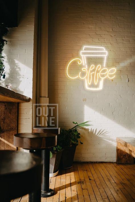 Ideas Habitacion, Coffee Neon Sign, Coffee Neon, Bar Neon Sign, Coffee Shop Logo, Coffee Shop Aesthetic, Neon Room, Cafe Shop Design, Cafe Ideas