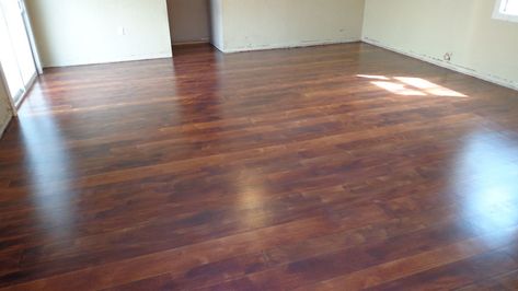 A faux wood floor that people simply don’t believe is concrete. Decoration Beton, Painted Concrete Floors, Concrete Wood, Basement Flooring, Concrete Floor, Concrete Slab, Painting Concrete, Stained Concrete, Concrete Decor