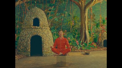 benedict cumberbatch as henry sugar in the wonderful story of henry sugar The Wonderful Story Of Henry Sugar, Wes Anderson Characters, Film Shots, Wes Anderson Movies, Wes Anderson Films, Different Aesthetics, Super 8, Wes Anderson, Movie Stills