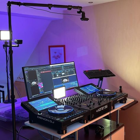 Dj Streaming Setup, Company Aesthetic, Dj Ideas, Music Space, Female Dj, Girl Dj, Home Music Rooms, Music Studios, Sound Equipment