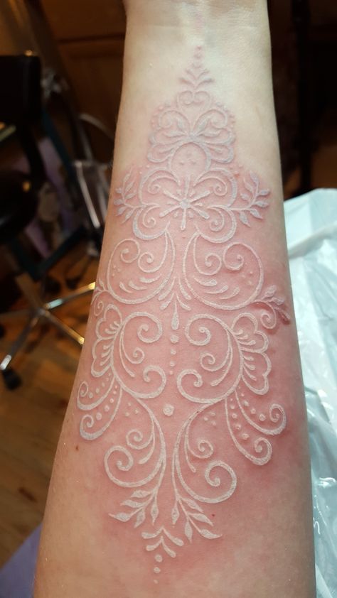 White Tattoos On White Skin, White Tattoo Ideas On Dark Skin, White Lace Tattoo, Small Lace Tattoo, White Tattoos On Brown Skin, White Ink Neck Tattoo, White Tattoo Aesthetic, White Ink Tattoo On Dark Skin, White Ink Tattoos Healed