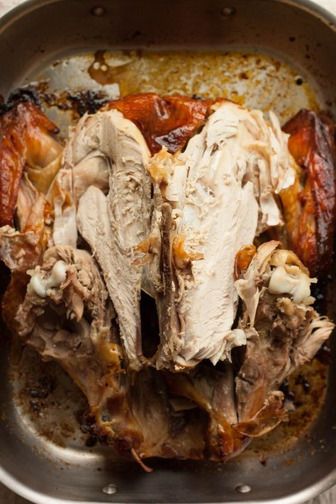 Here's What You Should Do with Your Turkey Immediately After Dinner Today — Tips from The Kitchn Leftover Turkey Carcass Recipes, Freezing Leftovers, Leftover Thanksgiving, Thanksgiving Turkey Leftovers, Frozen Turkey, Turkey Pot Pie, Dinner Today, Thanksgiving Leftovers, Turkey Sandwiches