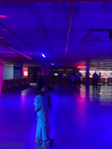 Roller Skating Pictures, Cinematography Stills, Moodboard Blue, Skating Pictures, Roller Skating Rink, Roller Rink, Skating Rink, Roller Skating, Retro Aesthetic