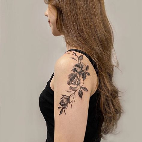 Gray Rose Tattoo, Rose Vine Tattoos, Rose Tattoo On Back, Rose Tattoos For Men, Rose Tattoos For Women, Black Rose Tattoos, Beautiful Flower Tattoos, Flower Tattoo Shoulder, Silhouette Tattoos