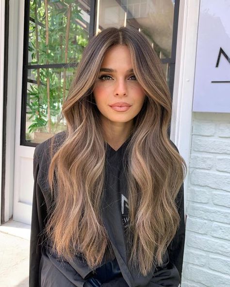 Beige Blonde Hair, Rambut Brunette, Hair Contouring, Brown Hair Looks, Brown Hair Inspo, Brunette Hair With Highlights, Balayage Hair Dark, Brown Hair With Blonde Highlights, Brunette Balayage Hair