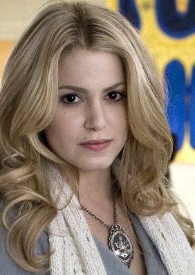 Twilight Series ~ Rosalie Hale played by Nikki Reed Rosalie Twilight, Rosalie Cullen, Rosalie Hale, Twilight 2008, Twilight Saga Series, Twilight Cast, Twilight Photos, Twilight Series, Nikki Reed