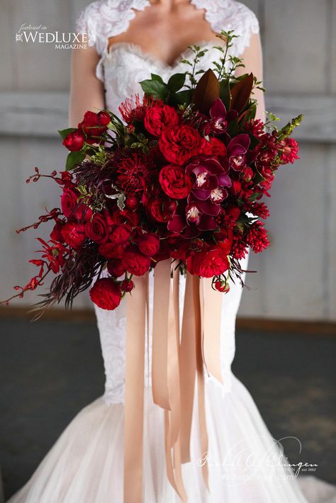 Autumn Romance, A Beautiful Fall Wedding Creative - Rachel A. Clingen Wedding & Event Design Autumn Romance, Red Bridal Bouquet, Red Bouquet Wedding, Red Wedding Flowers, Red Bouquet, Boda Mexicana, Wedding Event Design, Fall Wedding Flowers, Burgundy Wedding