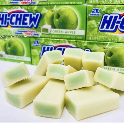 Green Apple Candy, Candy Aesthetic, Apple Candy, Green Candy, Think Food, Food Drinks Dessert, Candy Apples, Food Obsession, Green Apple