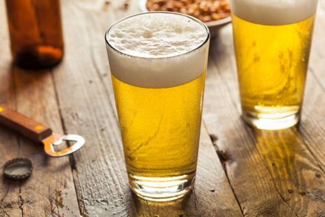 Canadian Beer, Fun Drinks Alcohol, Homebrew Recipes, Pilsner Beer, Beer Hall, All Beer, Shandy, Lager Beer, Hard Cider