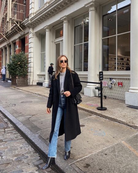 Styling Black Wool Coat, Women’s Long Coat Outfit, How To Style Wool Coats, How To Style Black Wool Coat, Black Square Boots Outfit, 90s Pinch Waist Agolde, Agolde 90s Pinch Waist Jeans, Agolde Pinch Waist Jeans, Long Coat Fall Outfit