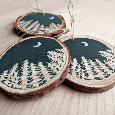 Rustic Wood Slice Ornaments, Block Printed By Hand With Forest Scene Against A Vivid Night Sky Bright Crescent Moon. A Unique And Thoughtful Handmade Holiday Gift For Friends And Loved-Ones. Each Wood Slice Is Roughly 3.1-3.5" In Diameter, With Twine Attached To Pre-Drilled Holes. Ornaments Are Stamped On One Side, And Come Packed Securely In A Decorative Printed Envelope Within A Padded Mailer. Gift Wrapping Is Available Upon Request! Birch Projects, Baby Progress, Handpainted Christmas Ornaments, Personalised Wooden Gifts, Wood Slice Art, Wood Slice Crafts, Handmade Holiday Gifts, Rustic Ornaments, Wooden Slices