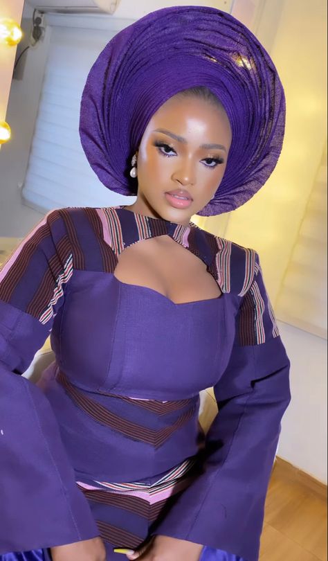 Aso Oke Dress Styles For Bride, Aso Ofi Iro And Buba, Asoke Styles, Naija Dresses, Nigerian Wedding Attire, Royalty Dresses, Nigerian Traditional Dresses, Nigerian Wedding Dresses Traditional, Couples African Outfits