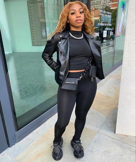 Black Leather Jacket Outfit Black Women, Leather Jacket Outfit Baddie, Black Outfits, Swag Outfits For Girls, Looks Black, Streetwear Fashion Women, Cute Swag Outfits, All Black Outfit