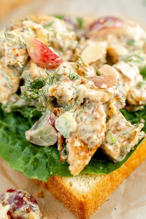 California Chicken Salad, Red Lobster Copycat, Chicken Salad Chick Recipe, Almond Chicken Salad, Chicken Salad Croissant, Panera Copycat, Chicken Salad Sandwiches, California Chicken, Chicken Salad Sandwich Recipe