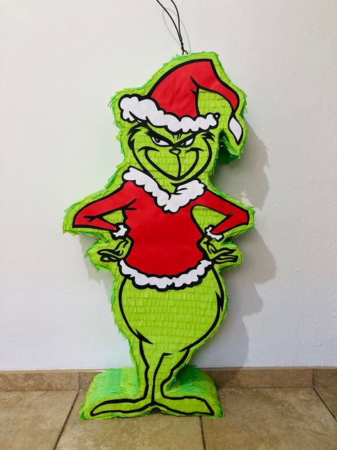 Christmas Piñatas Ideas, Grinch Pinata, Grinch Piñata, Piñata Grinch, Grinch Cups, Christmas Piñatas, Christmas Pinata, Piñata Ideas, Amazing Spiderman