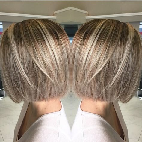 bob hairstyles with blonde highlights - Google Search Kid Tattoos, Kort Bob, Trendy We Fryzurach, Beige Blond, Short Hair Highlights, Blonde Hairstyles, Super Short Hair, Beige Blonde, Short Layered