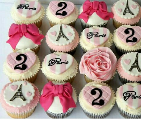 Paris Paris Cupcakes, Bridal Shower Inspo, Paris Themed, Cake Central, Cupcake Ideas, Paris Theme, Take The Cake, Themed Cupcakes, Home Recipes