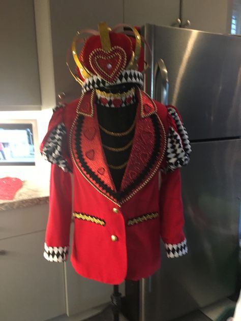 King Of Hearts Costume, Calavera Halloween, Alice Costume, Heart Costume, Alice In Wonderland Costume, Wonderland Costumes, King Of Hearts, Halloween 2024, Mens Costumes