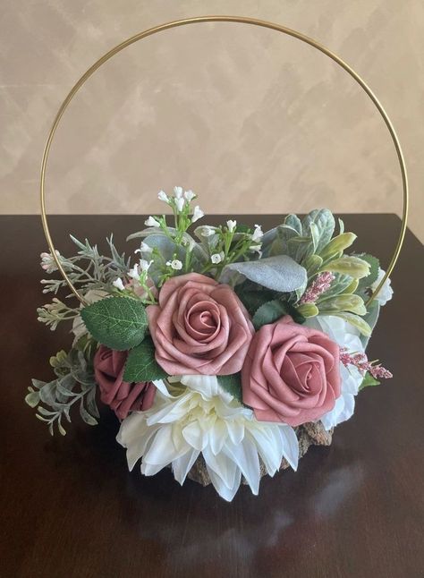 Ring Centerpieces, Hoop Centerpieces, Surprise 50th Birthday Party, Dollar Tree Wedding, Quince Decorations, Centerpieces Wedding, Foam Flowers, Diy Centerpieces, Tree Wedding