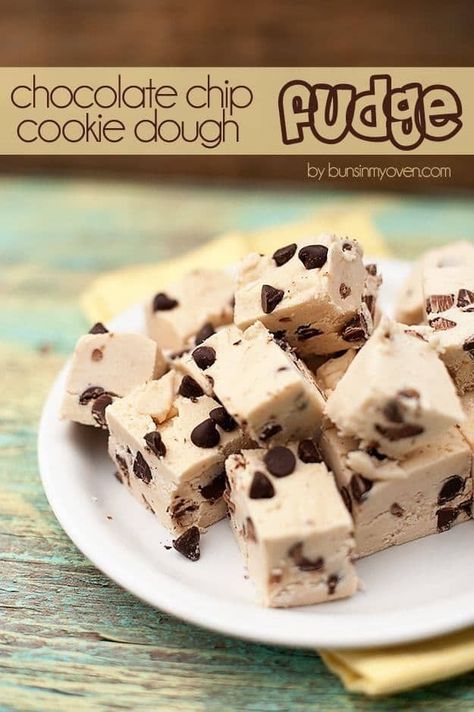 This fudge is a cookie dough lover's dream! Be sure to cut the pieces small as they are intensely sweet and rich! #chocolatechipcookiedoughfudge #fudge Cookie Dough Fudge Recipe, Chocolate Chip Cookie Dough Fudge, Cookie Dough Fudge, Fudge Cookies, Chocolate Chip Cookie Dough, Yummy Sweets, Fudge Recipes, How Sweet Eats, Chocolate Chip Cookie