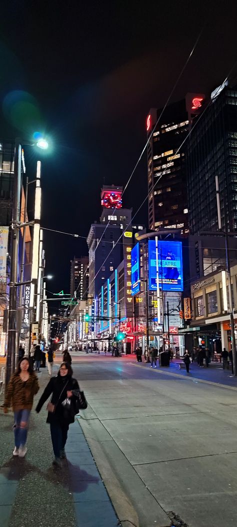 Vancouver Canada Night, Granville Street Vancouver, Vancouver Nightlife, Vancouver Night, Canada Toronto City, Vancouver Photos, Vancouver Skyline, City View Night, Scooby Gang