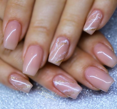 Blush Marble Nails, Marble Nails Natural, Marble Nail Designs Pink, Marble Effect Gel Nails, Short Coffin Marble Nails, Marble Nails With Design, Minimalist Marble Nails, Light Pink And White Marble Nails, Elegant Marble Nails