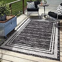 Modern Outdoor Rugs, Home Design Modern, Comfortable Rugs, Balcony Kitchen, Garden Beach, Patio Rug, Patio Storage, Patio Balcony, Outdoor Rugs Patio