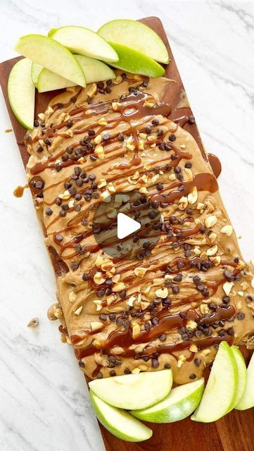 hello, Yummy on Instagram: "Butter Board but make it Peanut Butter! 🥜 Are you team butter or peanut butter? 😛 🍏 Recipe on my site www.helloyummy.co search “peanut butter” #helloyummyeats  . . . . #butterboard #butterboards #tiktokfood #foodhacks #foodhacks #foodtrend #kidsfood #kidsnacks #kidsnack #peanutbutter #peanutbutterlover #falldesserts #falltreats #falltreat" Hello Yummy, Peanut Butter Recipe, Pb And J, Butter Board, Peanut Butter And Jelly, Snack Treat, Peanut Butter Lovers, Peanut Butter Recipes, Fall Treats