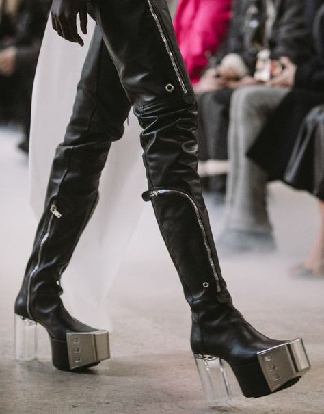 Rick Owens Shoes Outfit, Kiss Boots, Rick Owens Outfit, Boots Men Outfit, Rick Owens Shoes, Black Men Street Fashion, Street Fashion Men Streetwear, Shoes Outfit, 90s Fashion Outfits