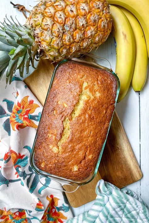 Hawaiian Banana Bread Recipe Easy, Banana Bread With Pineapple And Coconut, Tropical Banana Bread Recipe, Banana And Pineapple Bread, Banana Bread Pineapple Recipe, Hawaii Banana Bread, Banana Pineapple Bread Recipe Moist, Banana Pineapple Coconut Bread, Hawaiian Banana Bread Crushed Pineapple