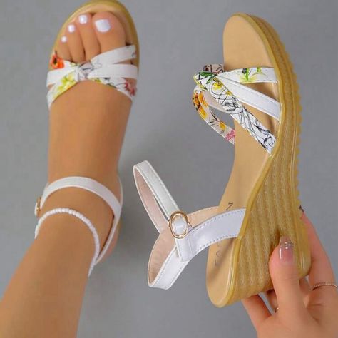 Bridal Shoes Wedges, Knot Decor, Corak Bunga, Floral Wedges, Summer Wedges, Floral Sandals, Trendy Sandals, Womens Sandals Summer, Sandal Platform