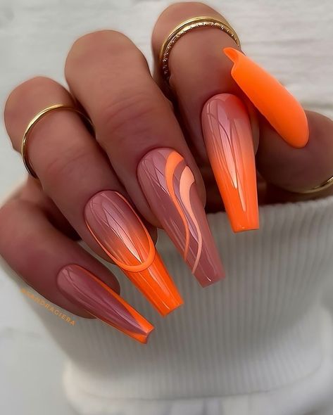 Which one is your favourite? 🧡💛✨? by @sandragiera Fall Coffin Nails, Orange Ombre Nails, Pink Wedding Cake, Ombre Design, Orange Ombre, Christmas Nails Acrylic, Orange Nails, Autumn Nails, Fall Nail Designs