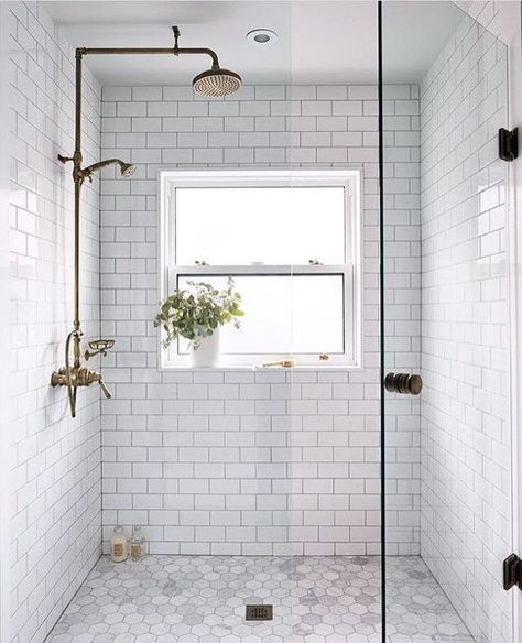 Top 50 Best Subway Tile Shower Ideas - Bathroom Designs Subway Tile Showers, Bilik Air, Hexagon Tile, Bad Inspiration, Farmhouse Master, Stunning Bathrooms, Beautiful Farmhouse, Bathroom Shower Tile, Bathroom Remodel Shower