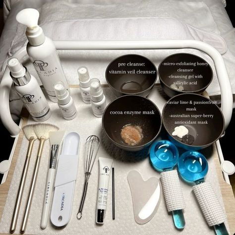 Esthetician Business Aesthetic, Esthetician Spa Decor, Facial Tools Aesthetic, Facial Set Up Ideas, Facial Price List Ideas, Esthetics Vision Board, Facial Set Up, Facial Service Menu Ideas, Esthetician Room Aesthetic