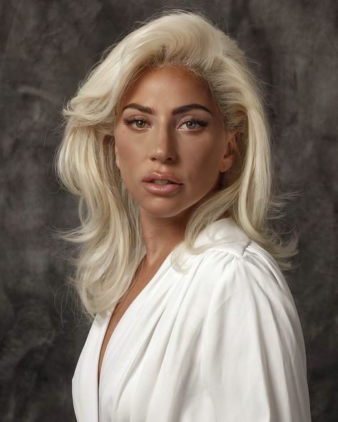 ❤️ | Instagram Lady Gaga Face, Lady Gaga Makeup, The Fame Monster, Lady Gaga Photos, Lady Gaga Pictures, Beauty Culture, Women In Music, Crazy People, Hair And Makeup