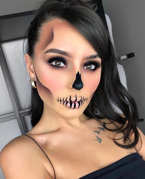 Halloween Skeleton Makeup, Glam Skull, James Charles Palette, Halloween Makeup Sugar Skull, Dead Makeup, Halloween Makeup Diy, Cute Halloween Makeup, Skeleton Makeup, Halloween Makeup Pretty