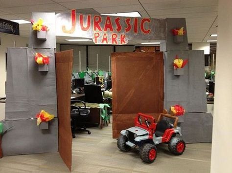 Jurassic Park Jurassic Park Hallway Decorations, Halloween Office Themes, Jurassic Park Halloween, Office Halloween Themes, Jurassic Party Ideas, Homecoming Hallways, Dinosaur Exhibit, Hallway Decorations, Jurassic Park Birthday Party