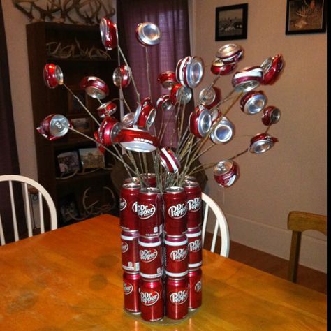 My husbands bouquet of "flowers" for me this valentines day :) he is so creative! Dr Pepper Valentines Gift Ideas, Dr Pepper Can Crafts, Dr Pepper Bouquet, Creative Bouquet, Goodbye Winter, Flowers For Valentines Day, Buddy Gifts, Candy Grams, Candy Bouquets