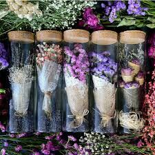 Dried Flowers Diy, Flower Shop Design, Preserved Flowers, Deco Floral, Dried Flower Arrangements, Arte Floral, How To Preserve Flowers, Flowers Diy, Dried Flower