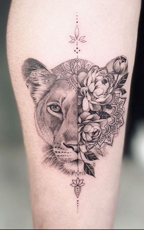 Cool Lioness Tattoo Ideas Lioness Line Tattoo, Mandala Lion Tattoo, Tattoo Ideas For Beginners, First Tattoo Ideas, Lion Mandala, Lioness Tattoo, Lion Tattoos, Beautiful Lion, Amazing Tattoos