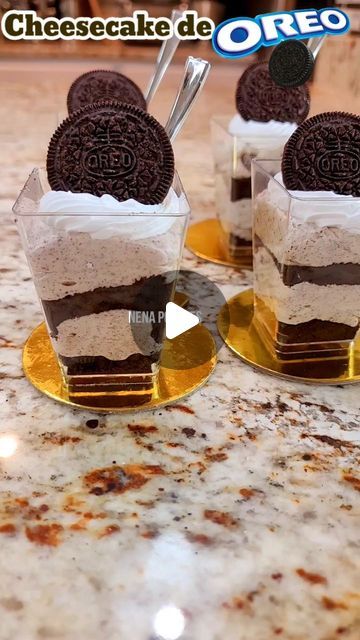 Nena Postres on Instagram: "Cheesecakes de OREO postre SIN horno / Easy no oven Oreo Cheesecakes #oreo #cheesecake #easy" Mini Oreo Dessert Cups, No Bake Oreo Dessert Cups, How To Make Oreo Cheesecake, Oreo Shooters, Oreo Dessert Cups, Oreo Cheesecake Cups, No Bake Oreo Dessert, Oreo Crunch, Dessert Names