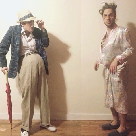 Old People Costume, Easy Couples Costumes, Abi Motto, Funny Couple Costumes, Funny Couple Halloween Costumes, Halloween Parejas, Old Couple, Couple Costumes, Funny Couple