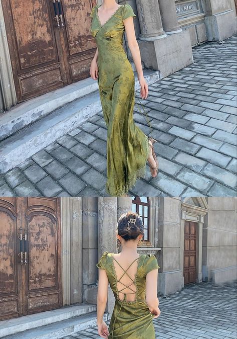 Vintage Formal Dresses Green, Bare Back Dress Classy, Green Dress For A Wedding Guest, Artsy Dresses Formal, Dresses Sleeves Designs, Granola Girl Prom Dress, Wet Dry Dress, Prom Dress Inspiration Classy Elegant, Formal Wedding Guest Dress Summer Classy