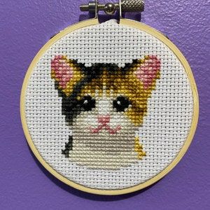 Crochet Costumes, Cat Applique, Cat Embroidery, Weaving Rug, Cat Cross Stitch Pattern, Tortoise Shell Cat, Needlepoint Tapestry, Cat Cross Stitch, Cross Stitch Fabric