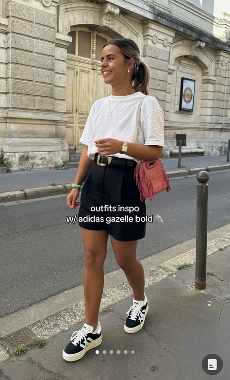 Argentina Summer Outfits, Gazelle Shoes Outfit, Barcelona Outfits, Day Out Outfit, Looks Adidas, Outfits New York, Outfit Verano, Look Zara, Outfits Con Jeans