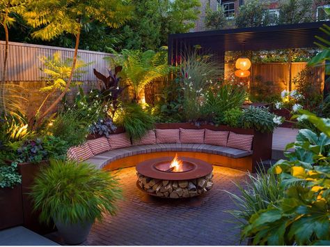 Sunken Garden Ideas, Garden Design London, Sunken Fire Pits, Garden Desig, Fire Pit Landscaping, Contemporary Patio, Garden Inspo, Sunken Garden, London Garden